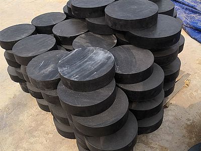 堆龙德庆板式橡胶支座由若干层橡胶片与薄钢板经加压硫化